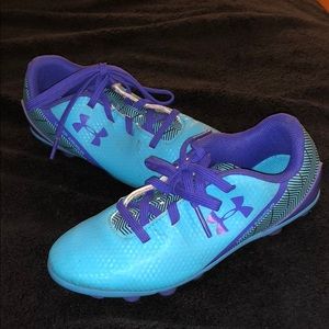 Youth UA soccer cleats-used